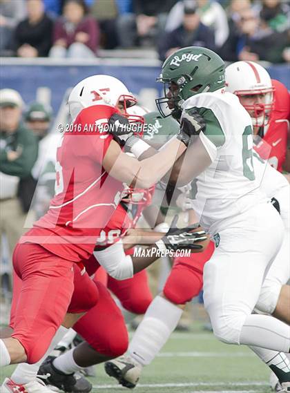Thumbnail 1 in Freeport vs. William Floyd (Section 8 Conference I Championship Game) photogallery.