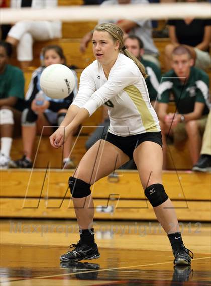 Thumbnail 2 in Eaton vs Mountain Vista (Eaglecrest Invitational) photogallery.