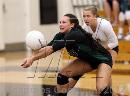 Thumbnail 2 in Eaton vs Mountain Vista (Eaglecrest Invitational) photogallery.