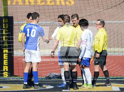 Thumbnail 1 in West Hills vs. Central (CIF SDS D3 Final) photogallery.