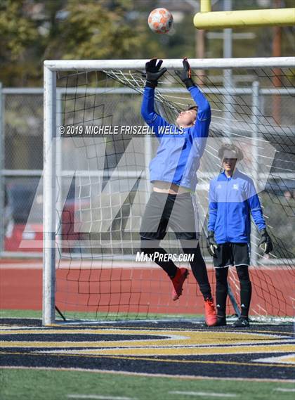 Thumbnail 2 in West Hills vs. Central (CIF SDS D3 Final) photogallery.