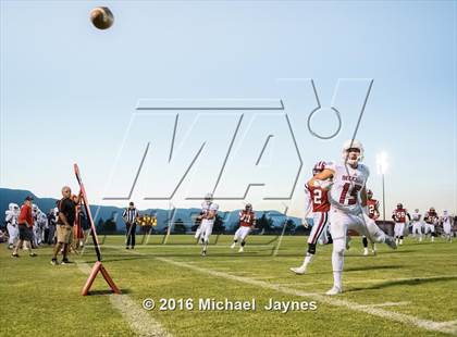 Thumbnail 3 in Beckman @ Elsinore photogallery.