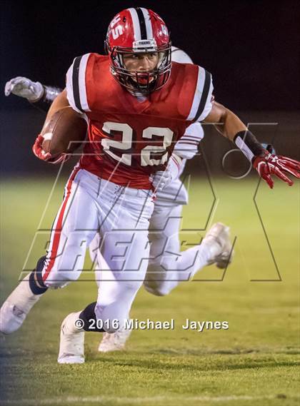 Thumbnail 2 in Beckman @ Elsinore photogallery.