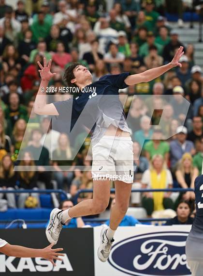 Thumbnail 2 in Mira Costa vs. Loyola (CIF-SS D1 Final) photogallery.