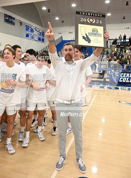 Thumbnail 1 in Mira Costa vs. Loyola (CIF-SS D1 Final) photogallery.