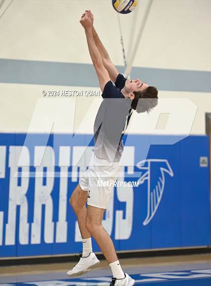 Thumbnail 1 in Mira Costa vs. Loyola (CIF-SS D1 Final) photogallery.