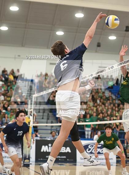 Thumbnail 2 in Mira Costa vs. Loyola (CIF-SS D1 Final) photogallery.