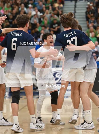 Thumbnail 3 in Mira Costa vs. Loyola (CIF-SS D1 Final) photogallery.