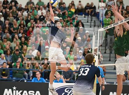 Thumbnail 3 in Mira Costa vs. Loyola (CIF-SS D1 Final) photogallery.