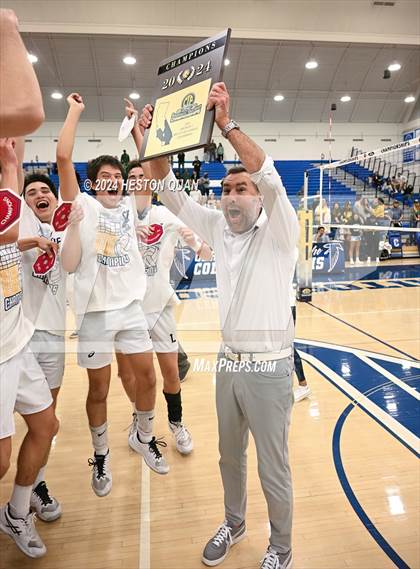 Thumbnail 3 in Mira Costa vs. Loyola (CIF-SS D1 Final) photogallery.