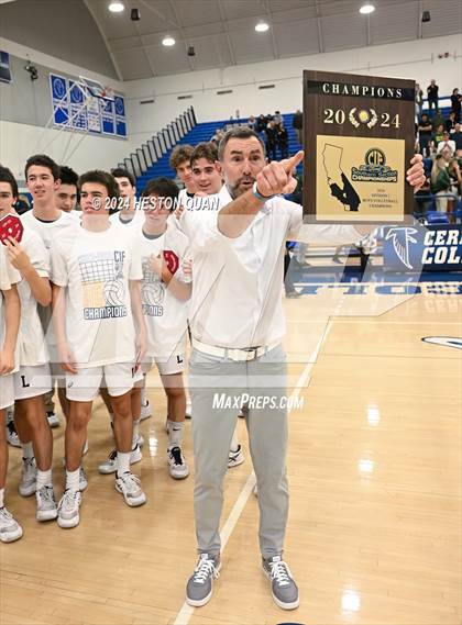 Thumbnail 1 in Mira Costa vs. Loyola (CIF-SS D1 Final) photogallery.