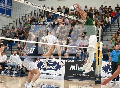 Thumbnail 3 in Mira Costa vs. Loyola (CIF-SS D1 Final) photogallery.