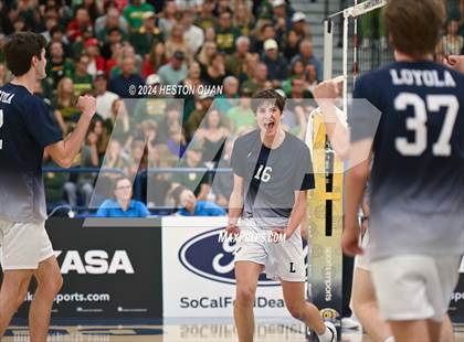 Thumbnail 2 in Mira Costa vs. Loyola (CIF-SS D1 Final) photogallery.