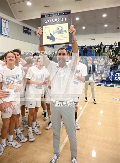 Thumbnail 2 in Mira Costa vs. Loyola (CIF-SS D1 Final) photogallery.