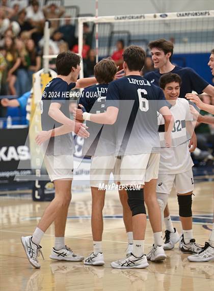 Thumbnail 2 in Mira Costa vs. Loyola (CIF-SS D1 Final) photogallery.