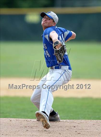 Thumbnail 2 in Grand Island vs. New Hartford (NYSPHSAA Class A Semifinal) photogallery.