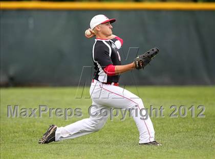 Thumbnail 3 in Grand Island vs. New Hartford (NYSPHSAA Class A Semifinal) photogallery.