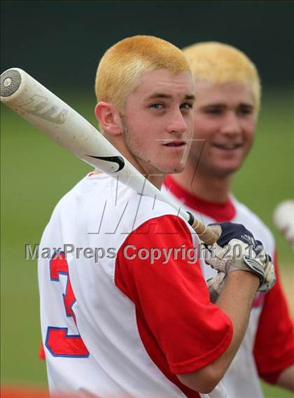 Thumbnail 3 in Grand Island vs. New Hartford (NYSPHSAA Class A Semifinal) photogallery.