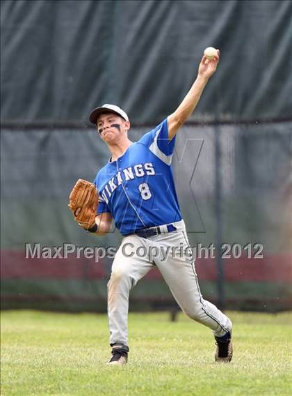 Thumbnail 3 in Grand Island vs. New Hartford (NYSPHSAA Class A Semifinal) photogallery.