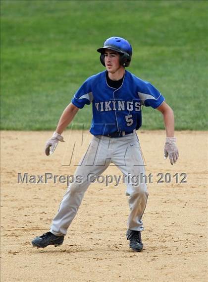 Thumbnail 3 in Grand Island vs. New Hartford (NYSPHSAA Class A Semifinal) photogallery.