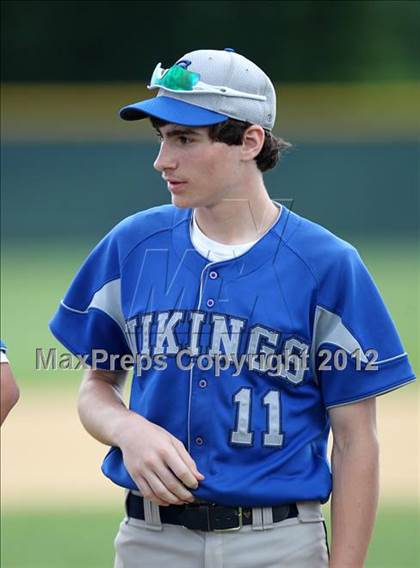 Thumbnail 2 in Grand Island vs. New Hartford (NYSPHSAA Class A Semifinal) photogallery.