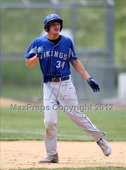 Thumbnail 3 in Grand Island vs. New Hartford (NYSPHSAA Class A Semifinal) photogallery.