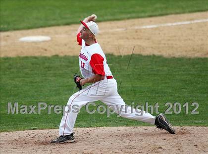 Thumbnail 2 in Grand Island vs. New Hartford (NYSPHSAA Class A Semifinal) photogallery.