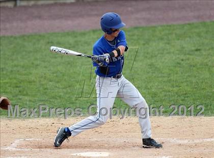 Thumbnail 2 in Grand Island vs. New Hartford (NYSPHSAA Class A Semifinal) photogallery.