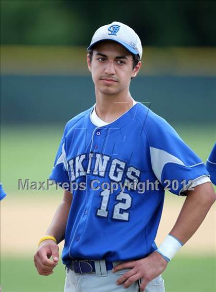 Thumbnail 3 in Grand Island vs. New Hartford (NYSPHSAA Class A Semifinal) photogallery.