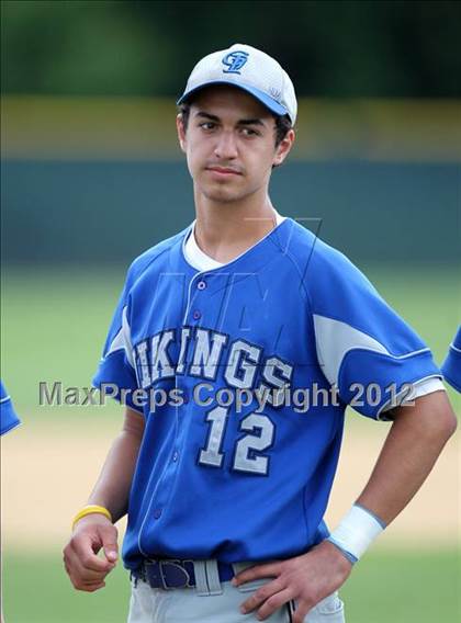 Thumbnail 1 in Grand Island vs. New Hartford (NYSPHSAA Class A Semifinal) photogallery.