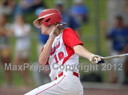 Thumbnail 2 in Grand Island vs. New Hartford (NYSPHSAA Class A Semifinal) photogallery.