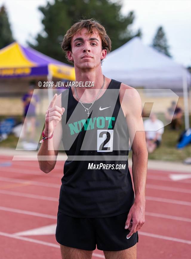 Niwot Invitational (800M)