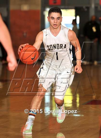 Thumbnail 3 in Sonora vs. Orange Lutheran (Nike Extravaganza) photogallery.