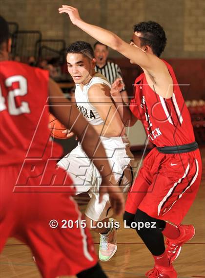 Thumbnail 2 in Sonora vs. Orange Lutheran (Nike Extravaganza) photogallery.