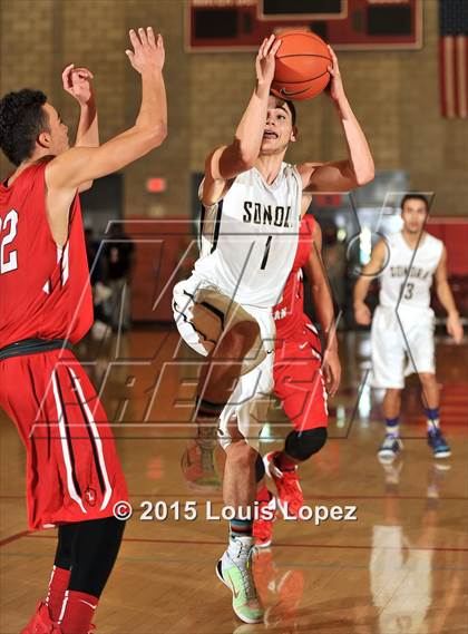 Thumbnail 3 in Sonora vs. Orange Lutheran (Nike Extravaganza) photogallery.