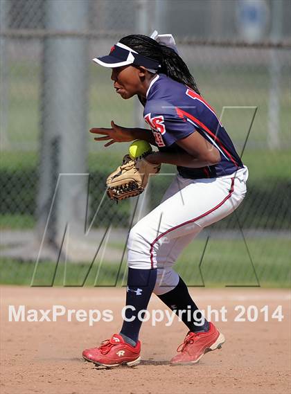 Thumbnail 2 in Bishop Montgomery @ La Salle photogallery.