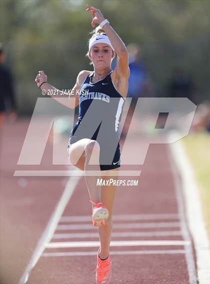 Thumbnail 2 in Nighthawk Invitational photogallery.