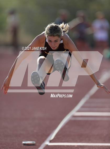 Thumbnail 1 in Nighthawk Invitational photogallery.