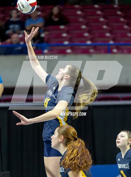 Thumbnail 2 in Spring Valley vs. Hedgesville (WVSSAC Class AAAA Semifinal) photogallery.