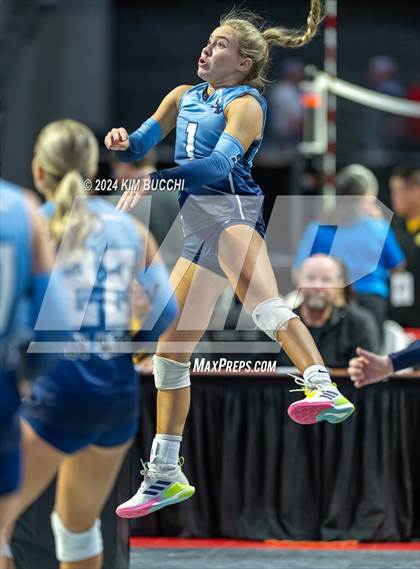 Thumbnail 2 in Spring Valley vs. Hedgesville (WVSSAC Class AAAA Semifinal) photogallery.