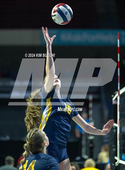Thumbnail 2 in Spring Valley vs. Hedgesville (WVSSAC Class AAAA Semifinal) photogallery.