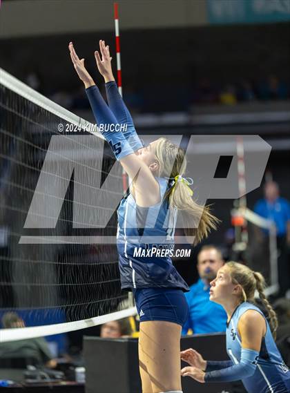 Thumbnail 3 in Spring Valley vs. Hedgesville (WVSSAC Class AAAA Semifinal) photogallery.