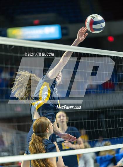 Thumbnail 2 in Spring Valley vs. Hedgesville (WVSSAC Class AAAA Semifinal) photogallery.