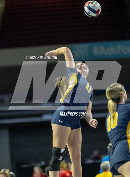 Thumbnail 2 in Spring Valley vs. Hedgesville (WVSSAC Class AAAA Semifinal) photogallery.