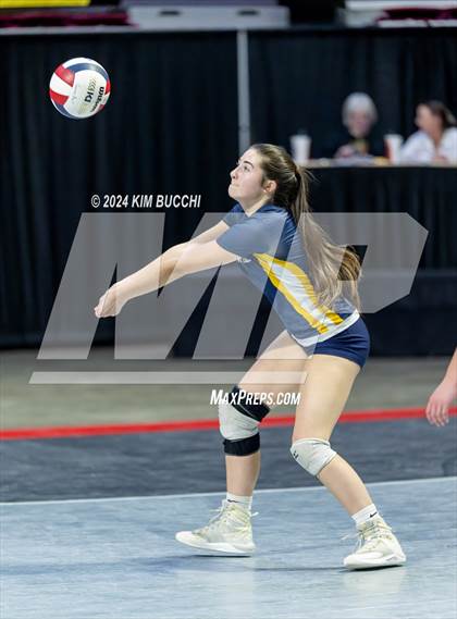 Thumbnail 1 in Spring Valley vs. Hedgesville (WVSSAC Class AAAA Semifinal) photogallery.