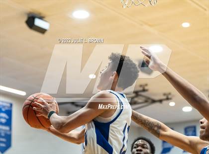 Thumbnail 1 in Indianapolis Metropolitan @ Indianapolis Bishop Chatard photogallery.