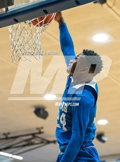 Thumbnail 1 in Indianapolis Metropolitan @ Indianapolis Bishop Chatard photogallery.