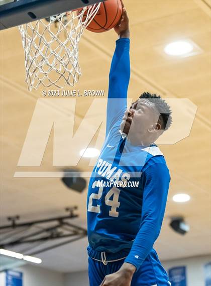 Thumbnail 3 in Indianapolis Metropolitan @ Indianapolis Bishop Chatard photogallery.