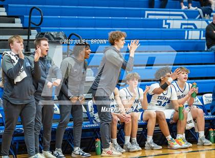 Thumbnail 3 in Indianapolis Metropolitan @ Indianapolis Bishop Chatard photogallery.