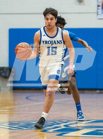 Thumbnail 1 in Indianapolis Metropolitan @ Indianapolis Bishop Chatard photogallery.